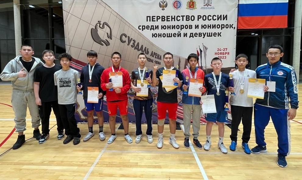 Якутские спортсмены завоевали 15 золотых медалей на первенстве России по мас-рестлингу