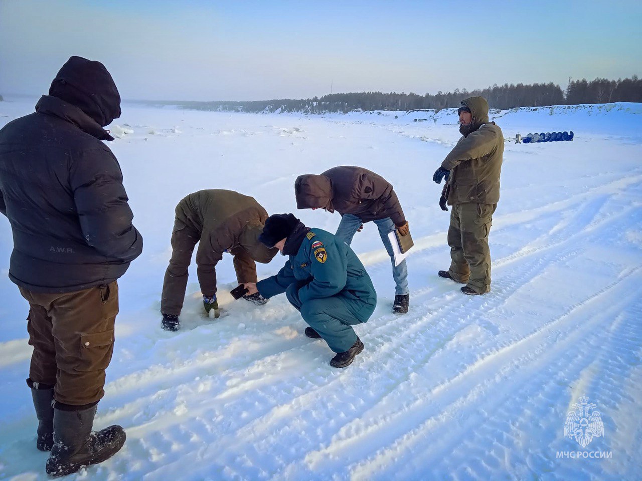 Ледовую переправу открыли в Сунтарском районе Якутии