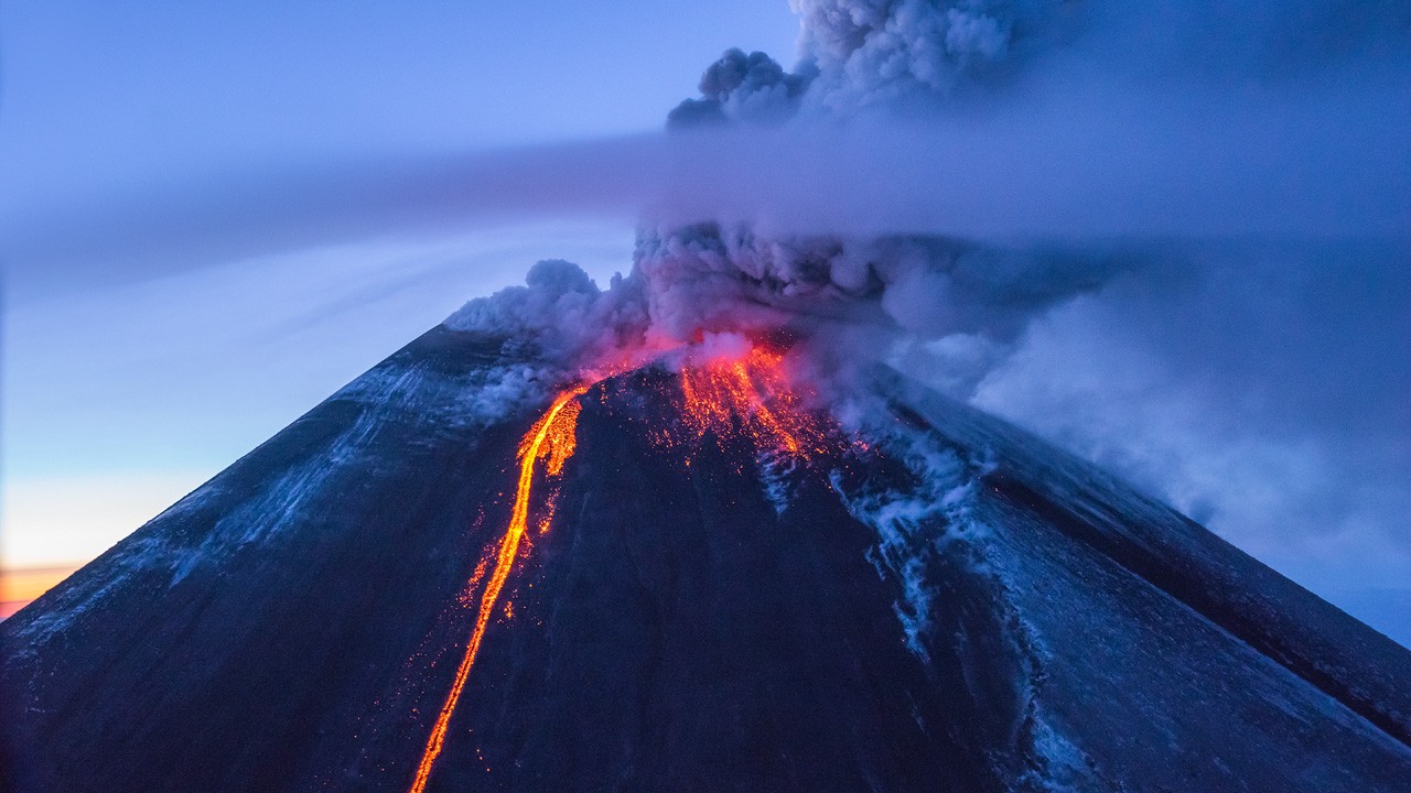 Извержение вулкана завершилось на Камчатке
