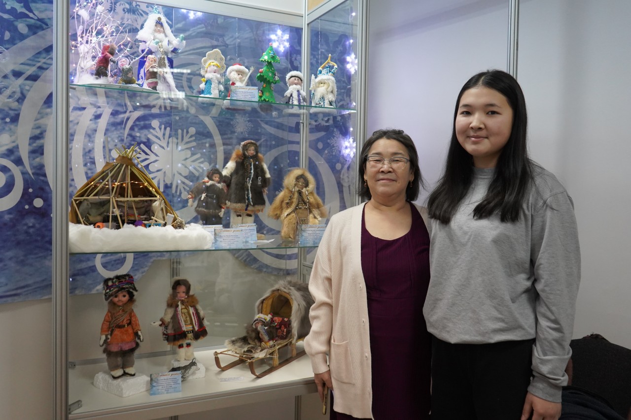Выставку авторских кукол открыли в Якутске