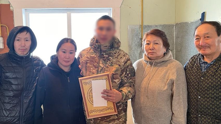 Военнослужащего из зоны СВО встретили в Кобяйском районе