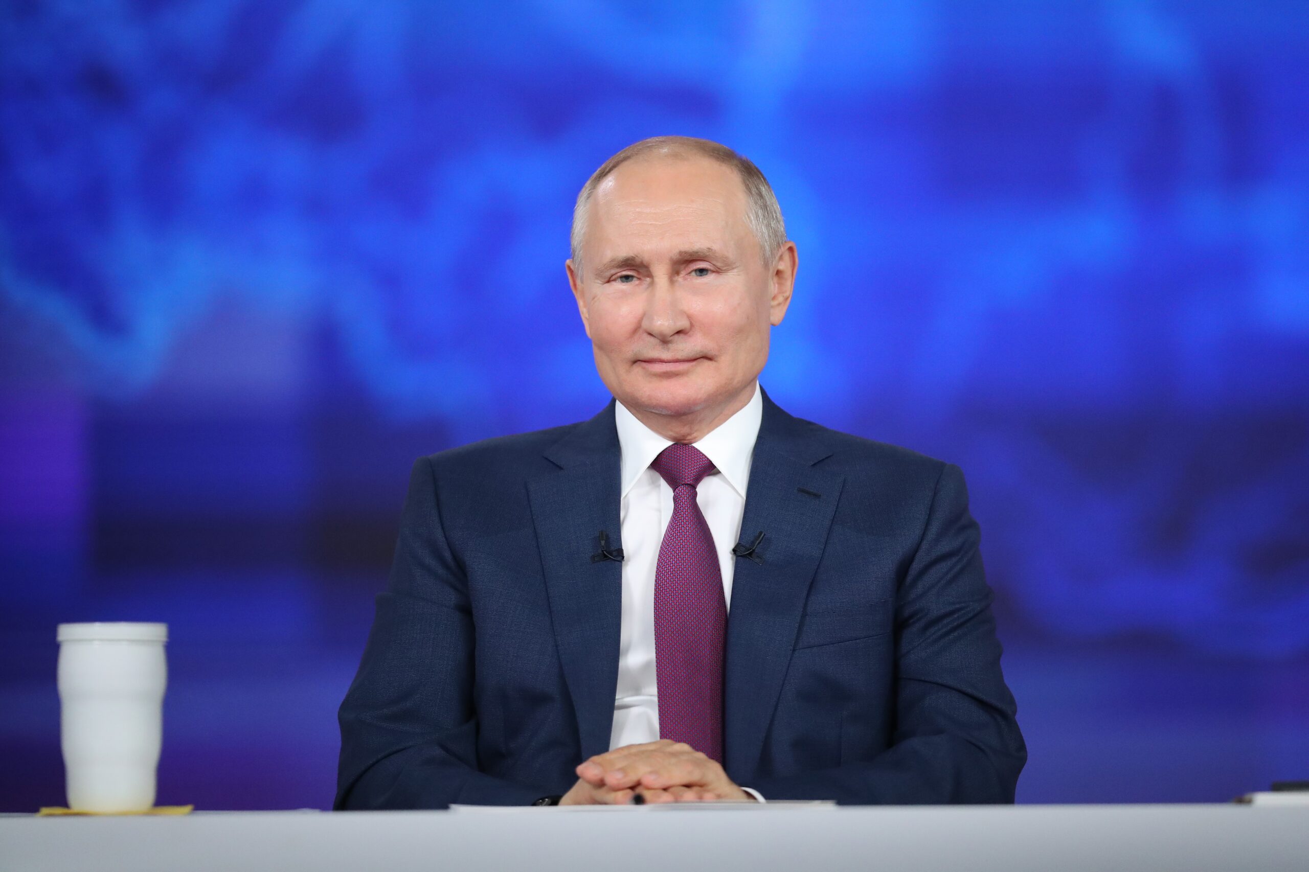 Президент России рассказал о росте объемов пассажирских перевозок в стране