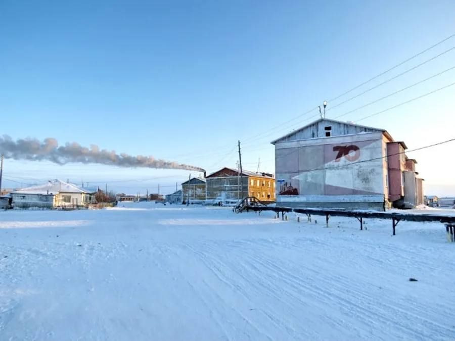 Восстановительные работы по теплоснабжению потребителей продолжают в селе Колымское в Якутии