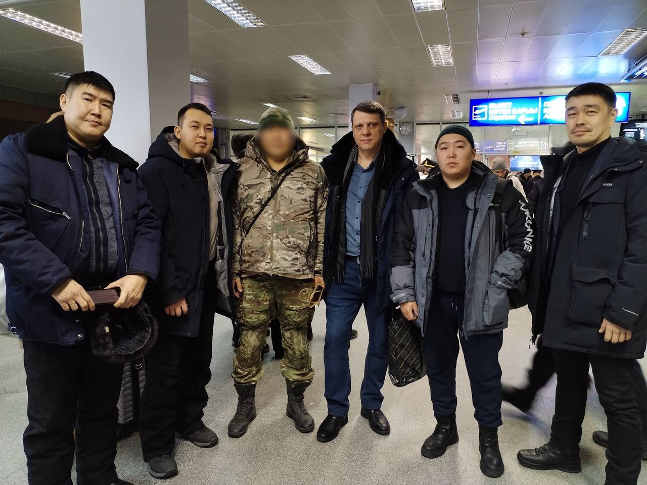 Участника СВО встретили в аэропорту Якутска