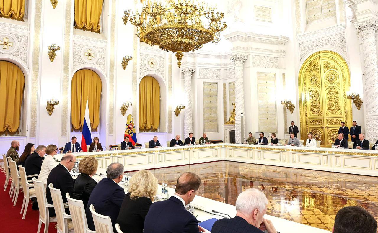 Глава Якутии принял участие в итоговом в 2023 году заседании Госсовета при президенте России