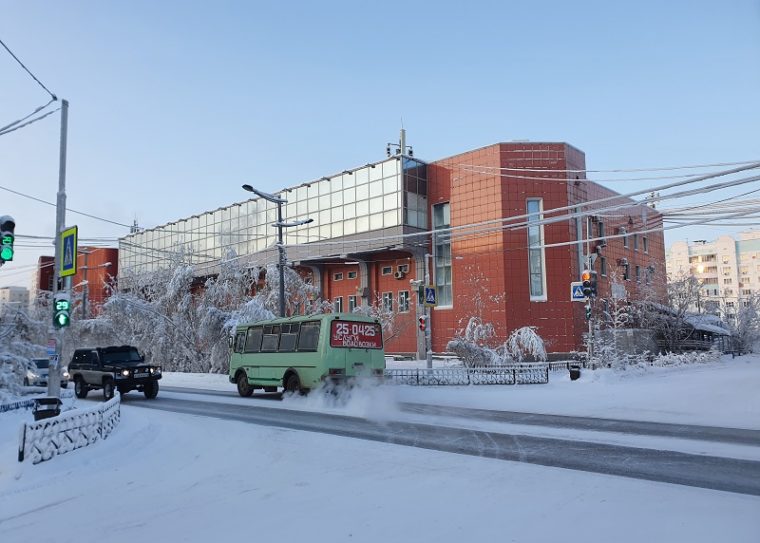 Автобусы №1 и №18 возобновят движение по улице Чернышевского в Якутске с 29 декабря