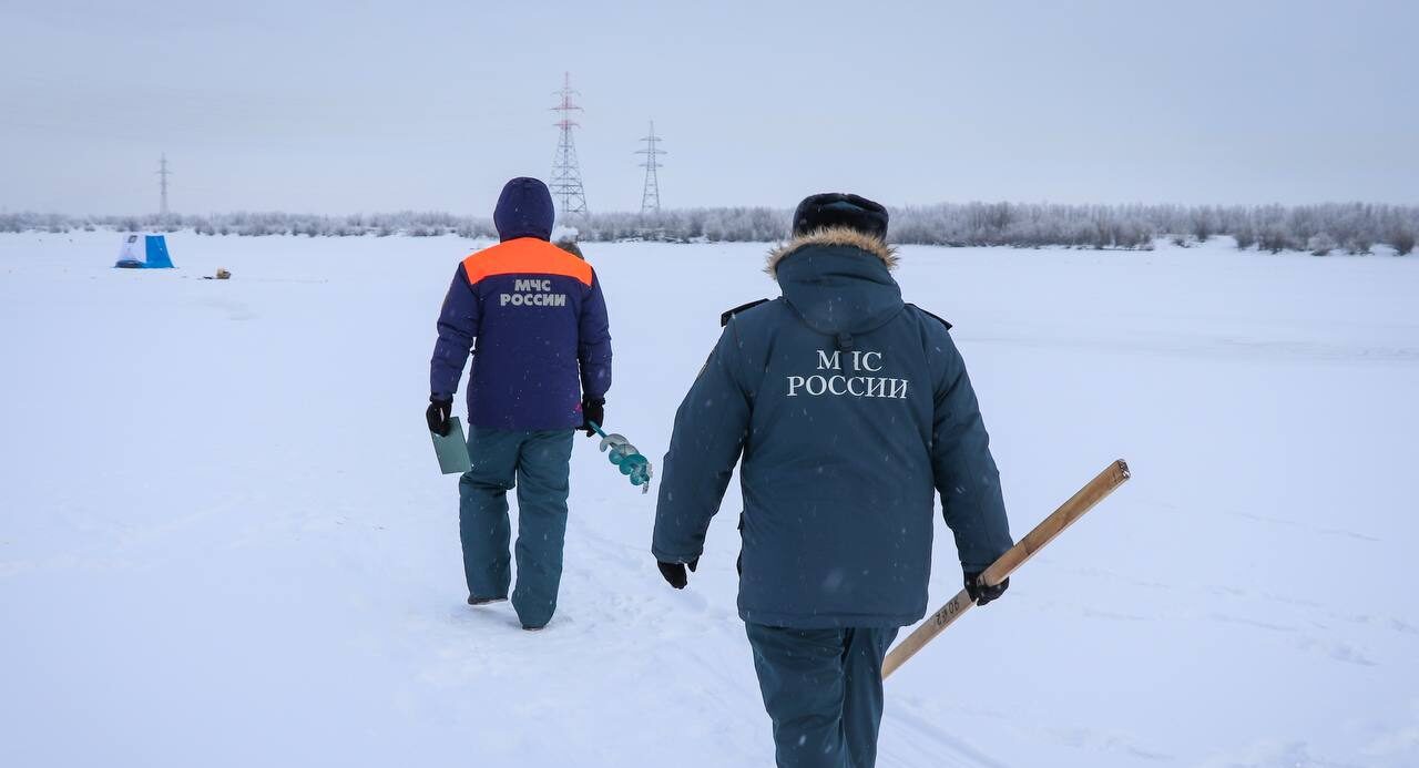 Две ледовые переправы открыли в Якутии