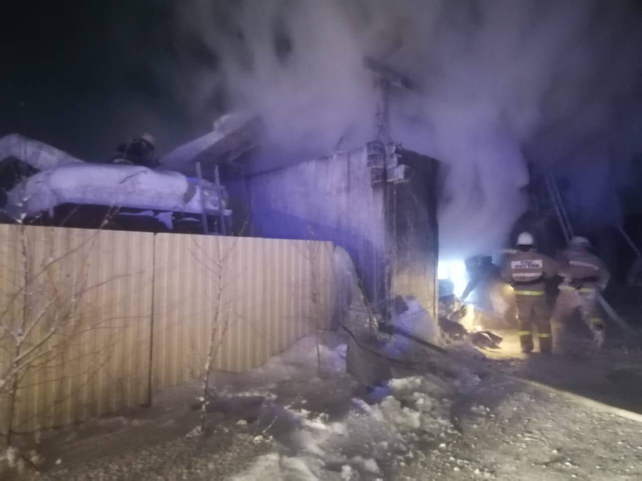 Проверку по факту пожара деревянного гаража организовали в Якутии