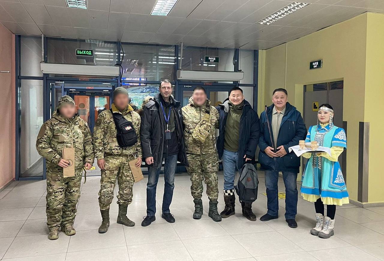 Военнослужащего СВО встретили в аэропорту «Якутск»