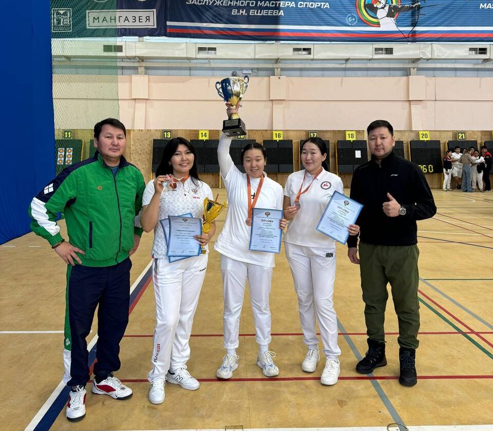 Якутские лучницы завоевали две медали на международном турнире в Чите