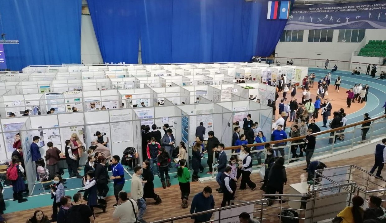 1 800 школьников Якутии участвуют в республиканской научной конференции