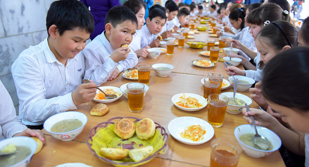 Меню для детей в садах и школах Якутска будут составлять по стандартам здорового питания