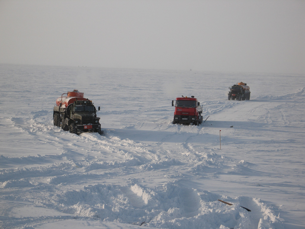 Более 46 тонн топливно-энергетических ресурсов доставят в северные арктические села Якутии