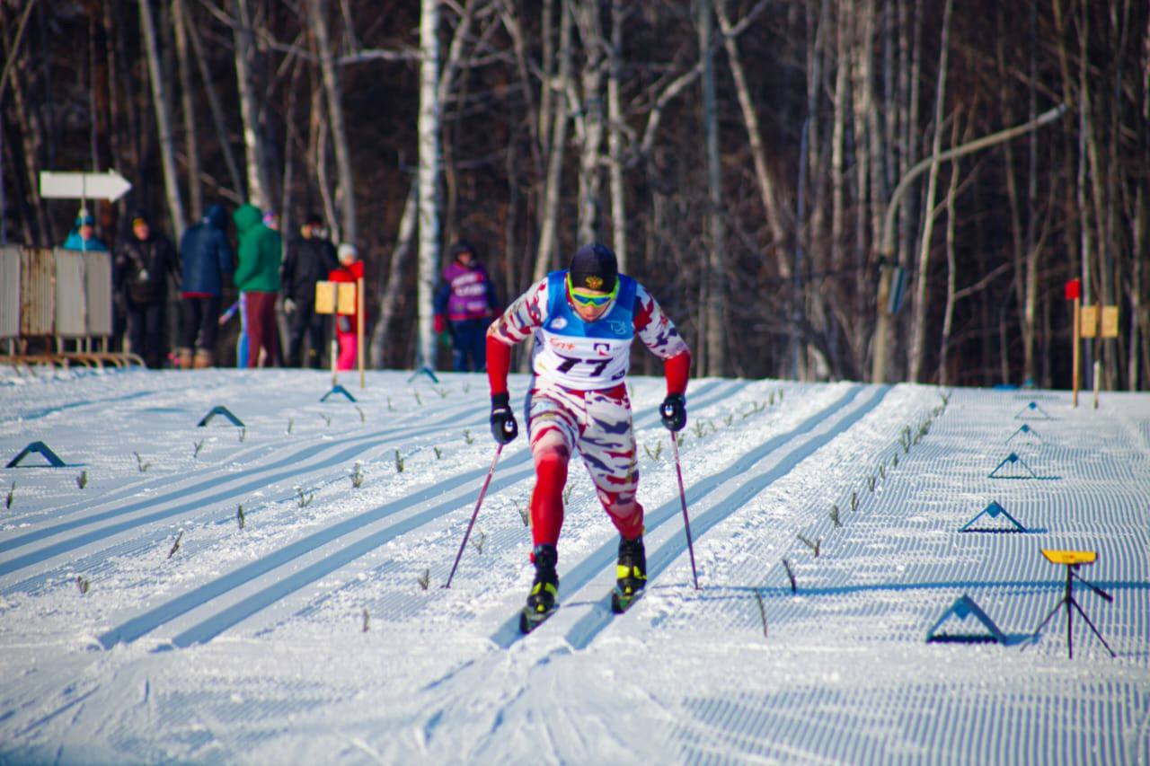 Якутянин Михаил Соснин завоевал золото чемпионата СФО и ДФО по лыжным гонкам