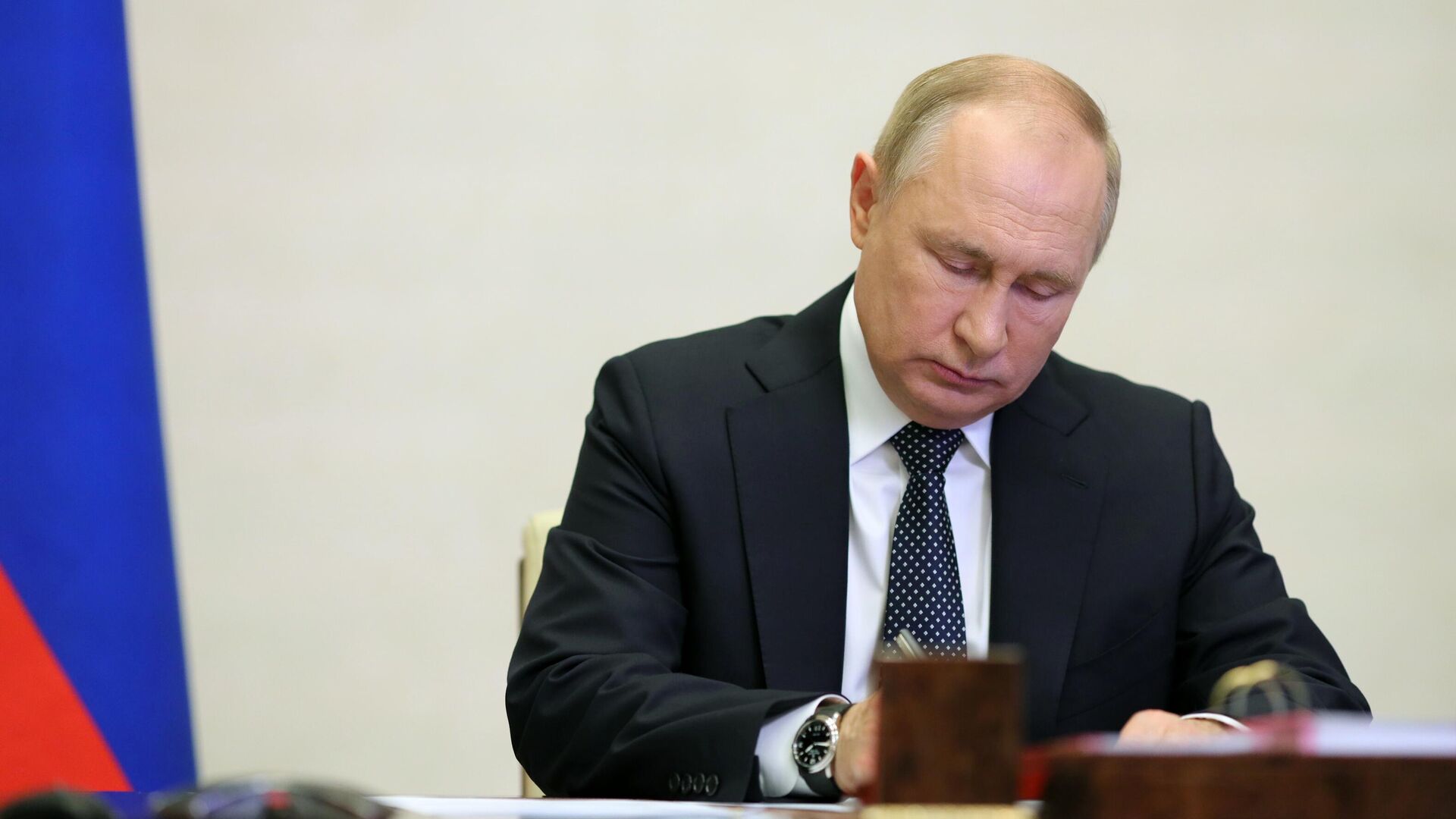 Путин подписал указ об учреждении ордена «За доблестный труд»