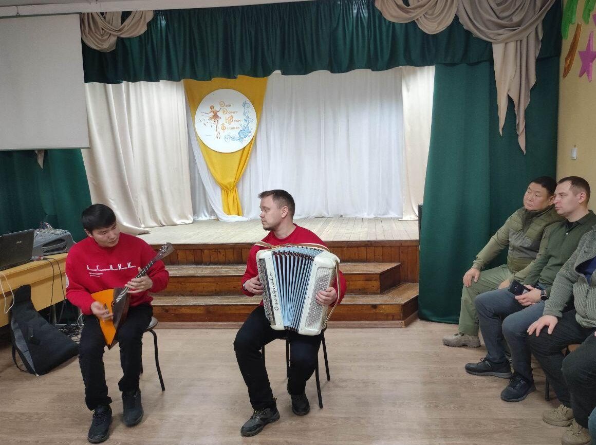 Концерт дружбы между Якутией и ДНР прошел в Докучаевске