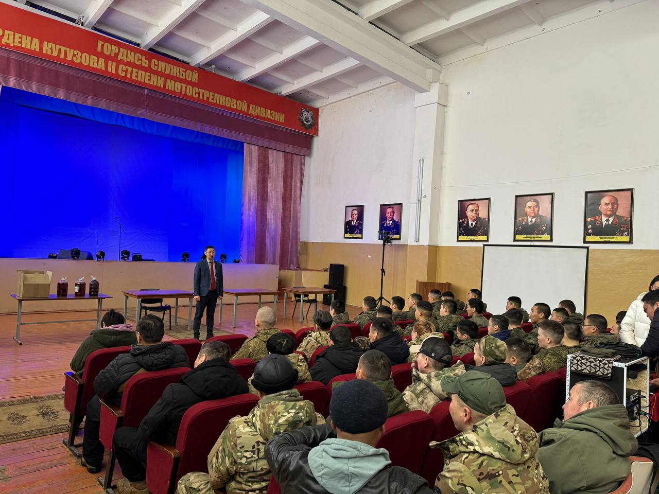 Концерт в честь военнослужащих из Якутии состоялся в Приморье