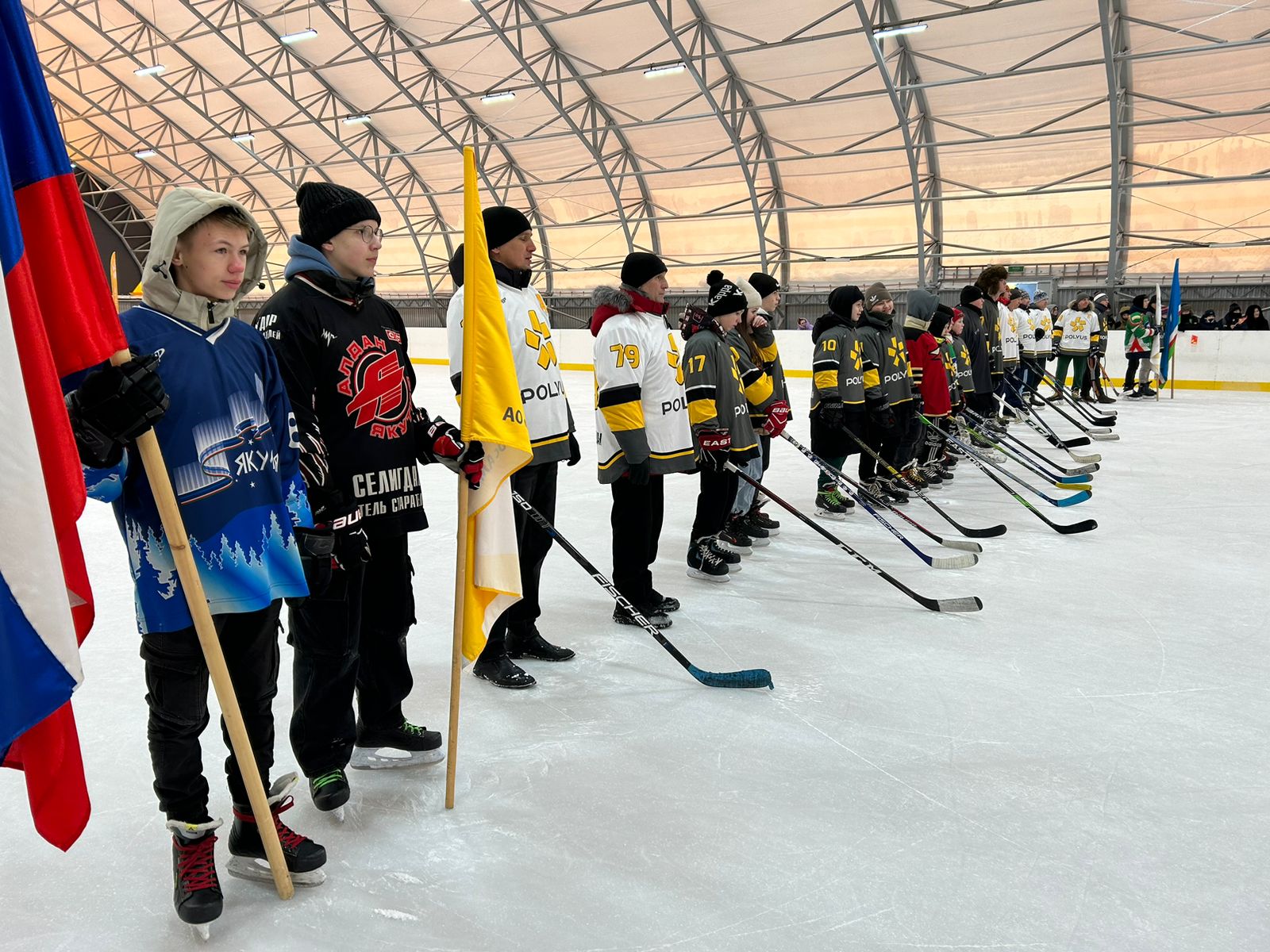 Хоккейный корт открыли в поселке Нижний Куранах Алданского района