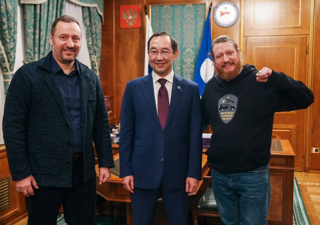 Глава Якутии встретился с известными военными корреспондентами