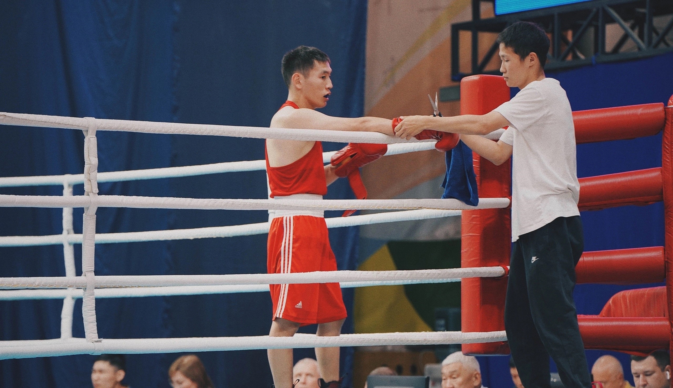 Якутские боксеры вышли в финал юниорского первенства Дальнего Востока