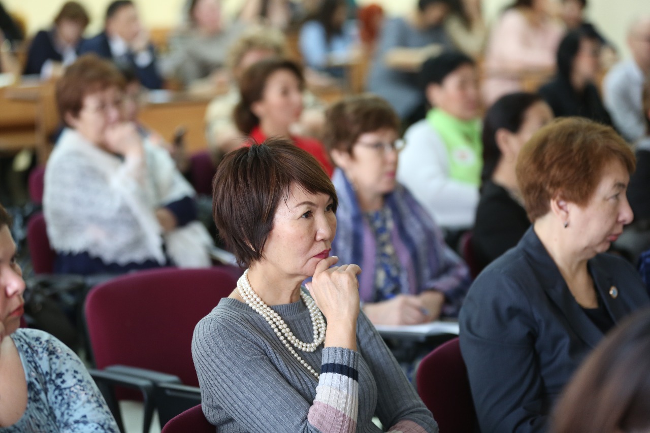 Более 400 якутянок соберет II съезд Форума женщин Якутии «Подруги – Дьүөгэлэр»