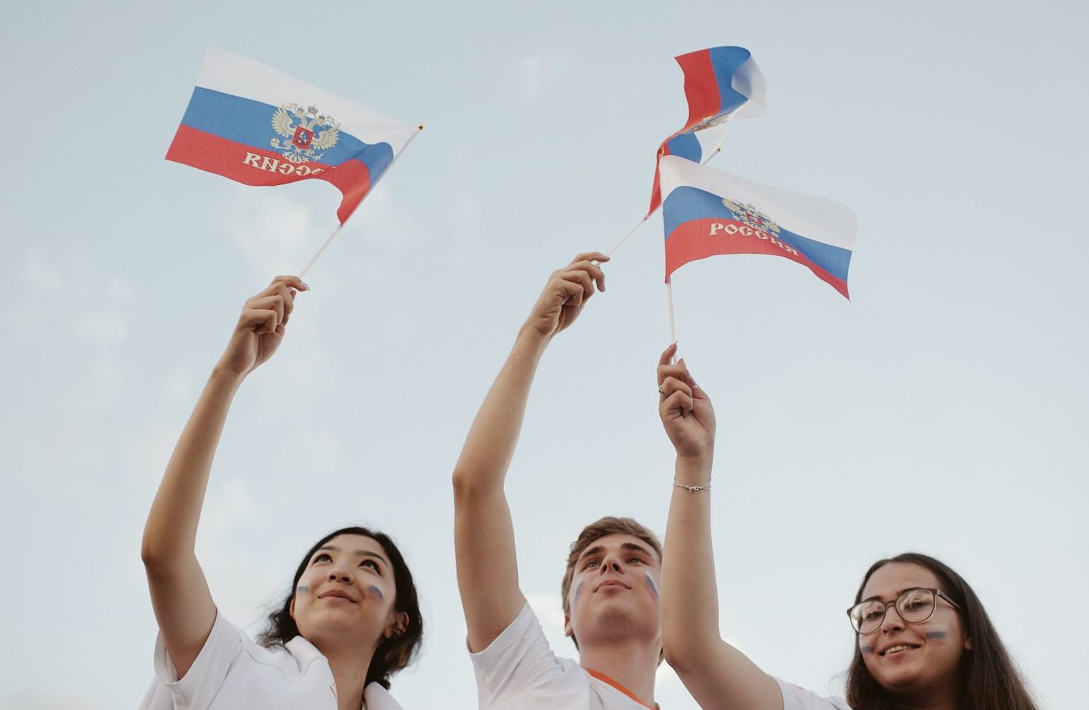 Президент РФ поручил запустить в 2024 году новый нацпроект «Молодежь России»