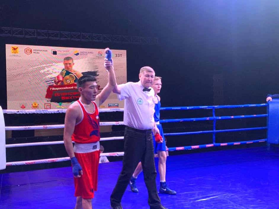 Якутский боксер вышел в полуфинал турнира Александра Бахтина в Чите