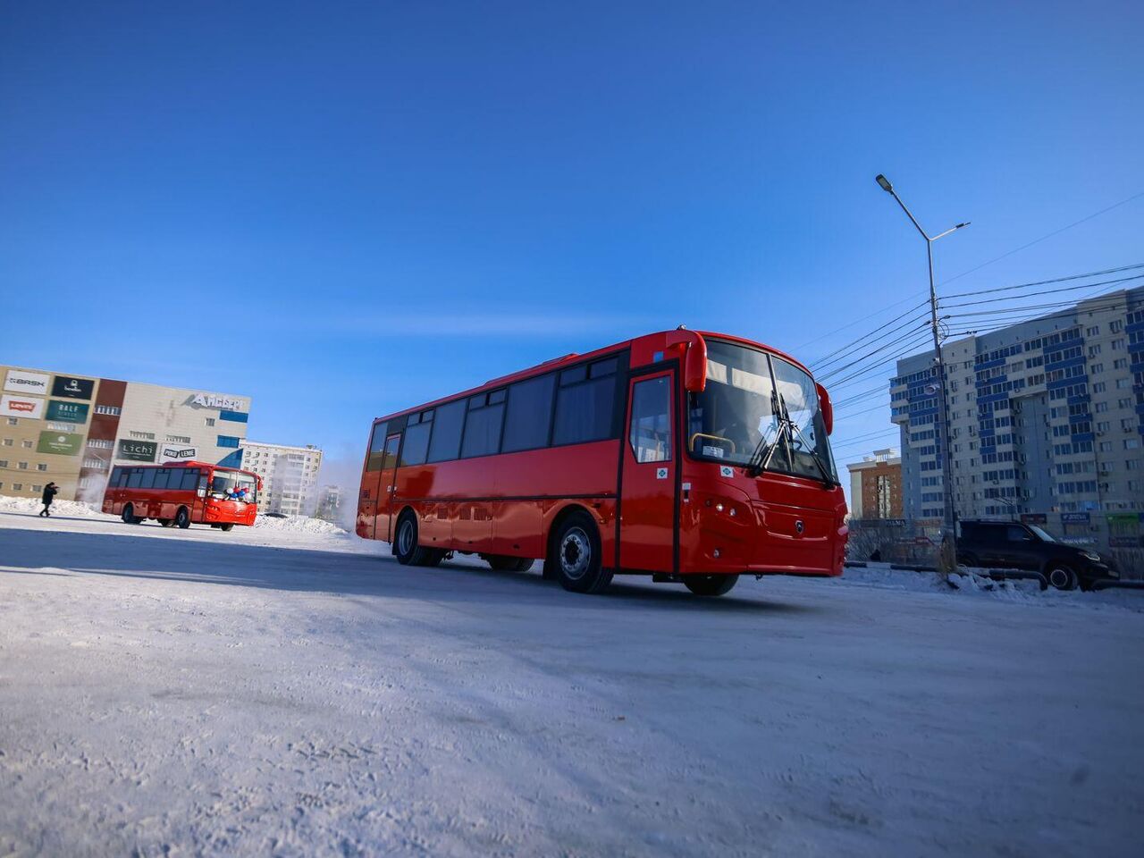 Новые автобусы на газовом топливе прибыли в Якутск