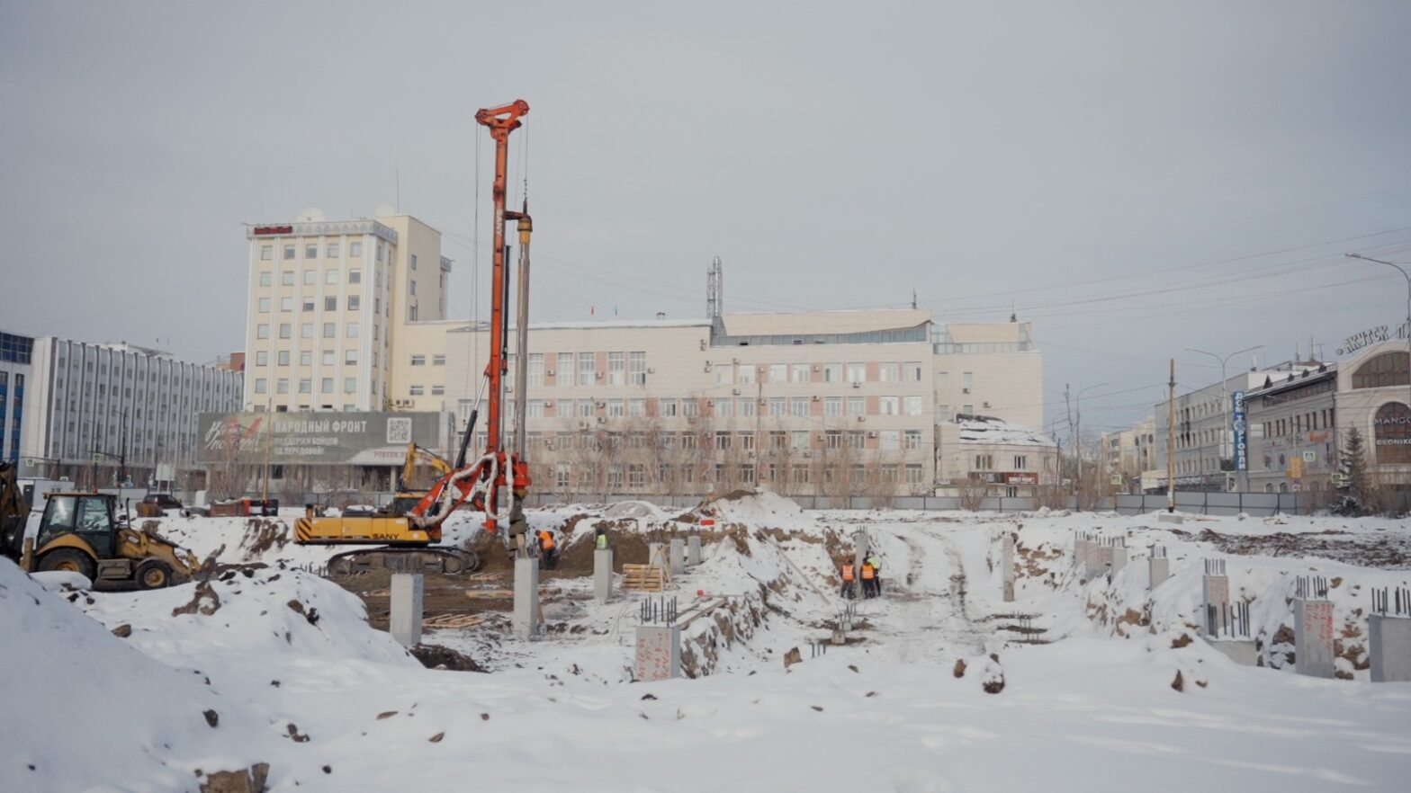 Основная свайная конструкция фонтана площади Ленина будет скрыта под землей