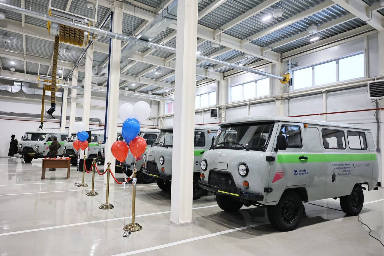 Более 300 единиц новой автотехники за шесть лет направили в больницы Якутии