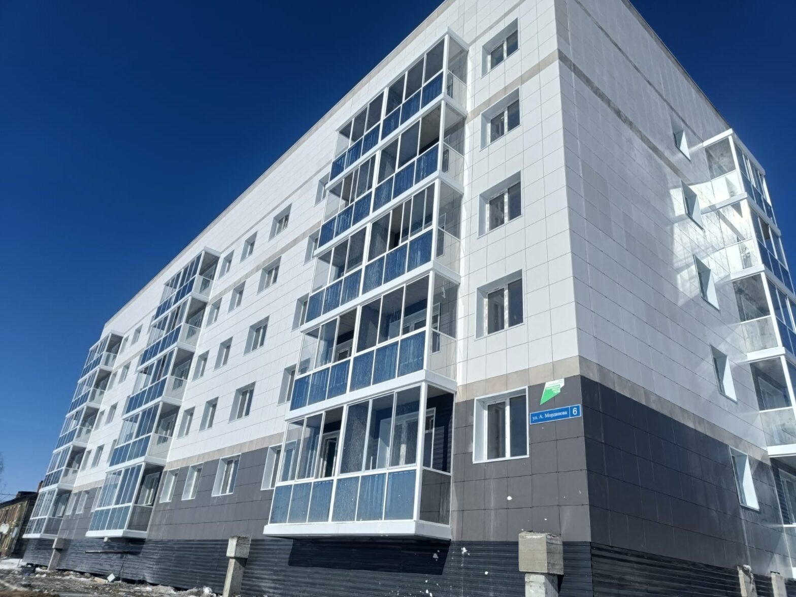 Ключи от новых квартир получили 50 семей в Таттинском районе