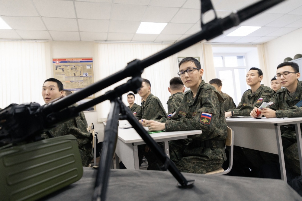 Конкурсный отбор студентов на обучение военной специальности проходит в СВФУ