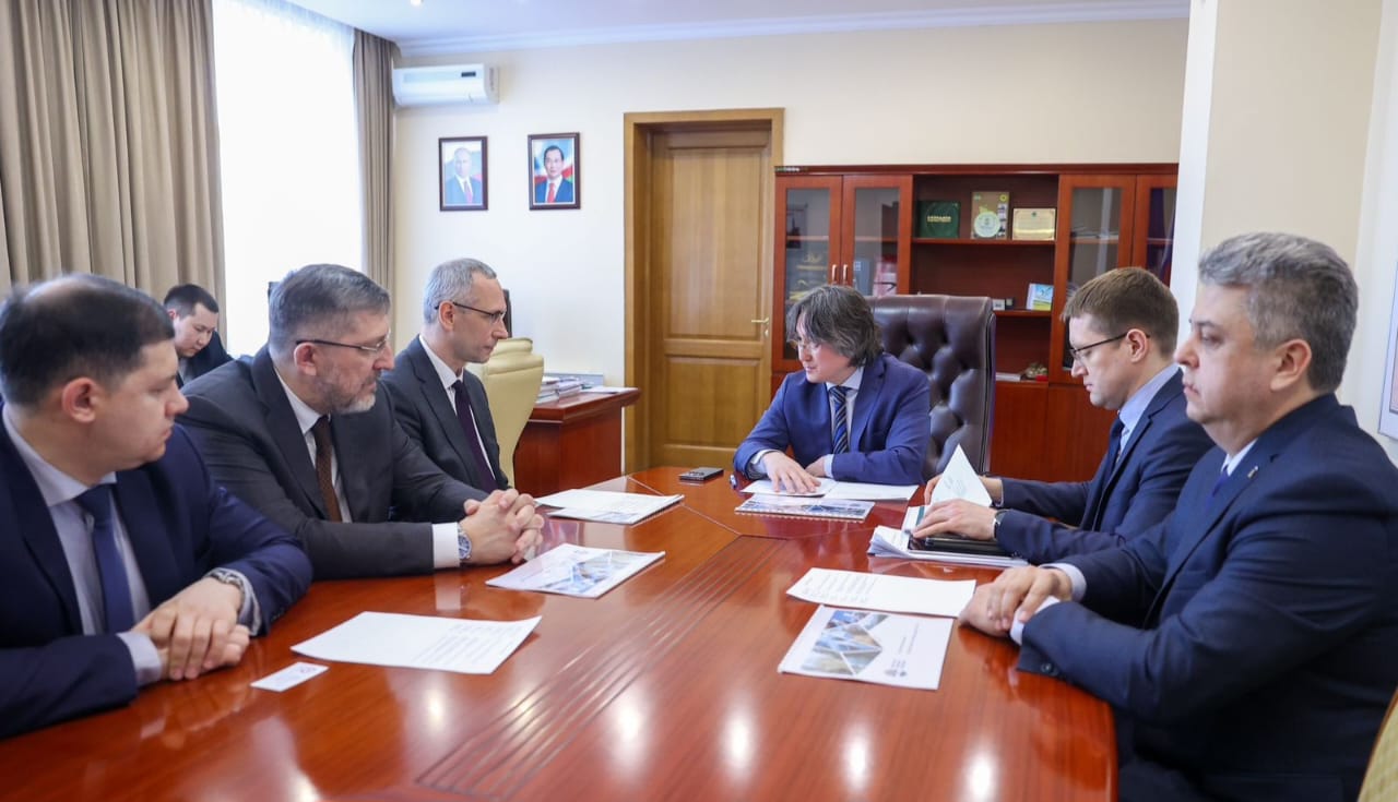 Правительство Якутии и Иркутская нефтяная компания обсудили перспективы сотрудничества