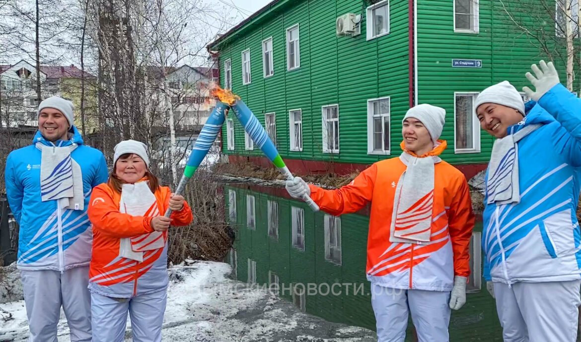 Жители Верхнеколымского района встретили огонь игр «Дети Азии»