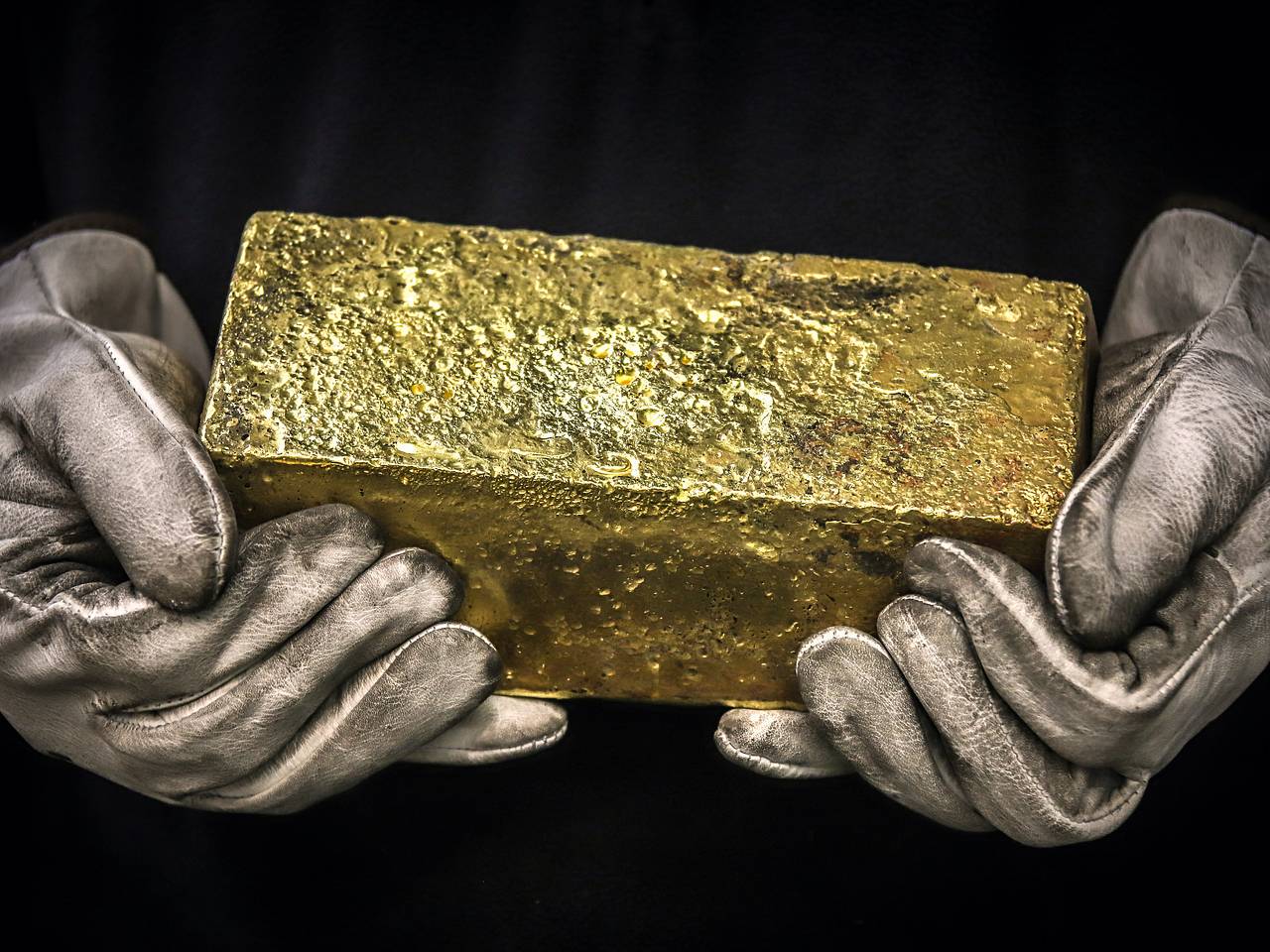 Порядка 10 тонн золота добыли в Якутии за три месяца