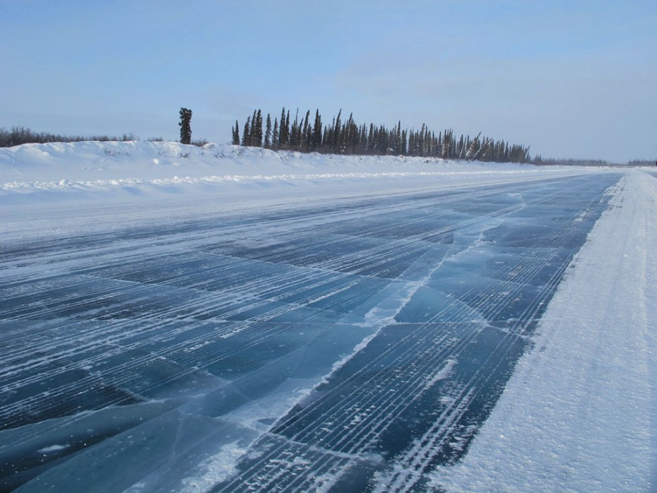 Ледовые переправы закрываются в Якутске