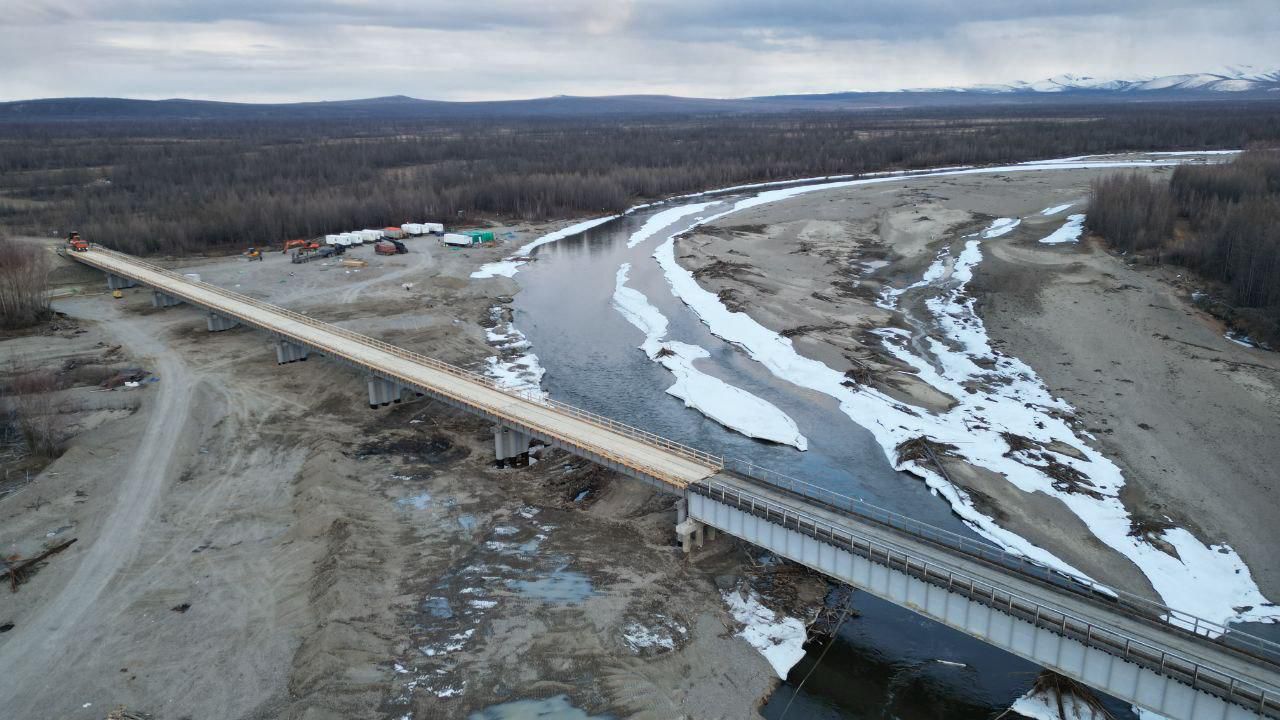 Движение по новому мосту через реку Куйдусун окрыли в Якутии