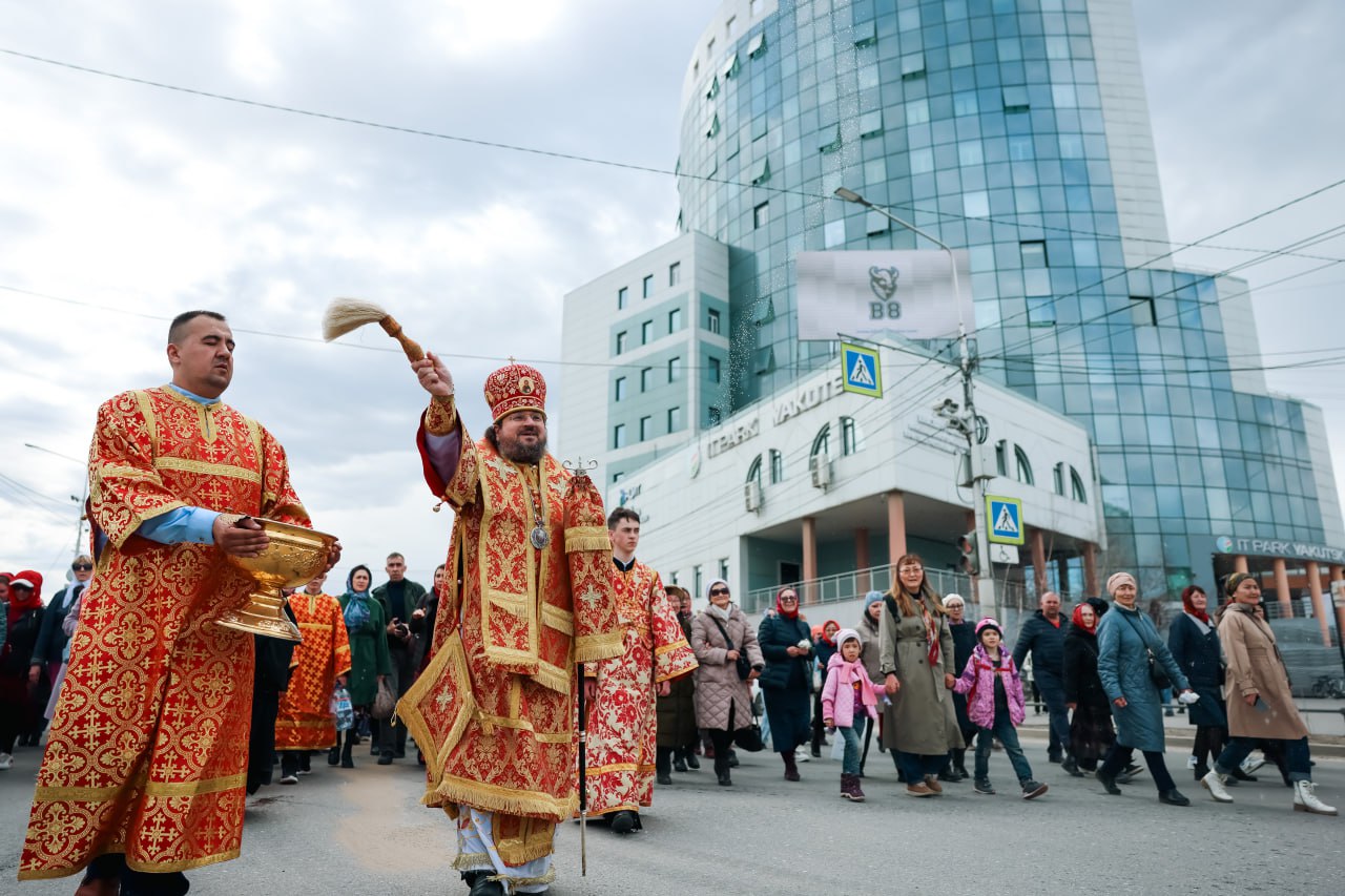 Традиционный пасхальный Крестный ход состоялся в Якутске