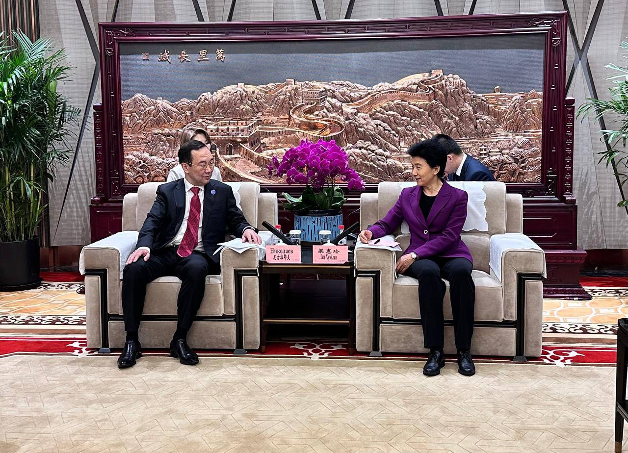 Айсен Николаев встретился с губернатором провинции Хэйлунцзян КНР