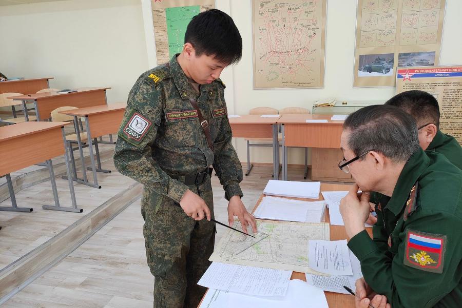 Первый выпуск курсантов военного учебного центра СВФУ завершил теоретическую часть обучения