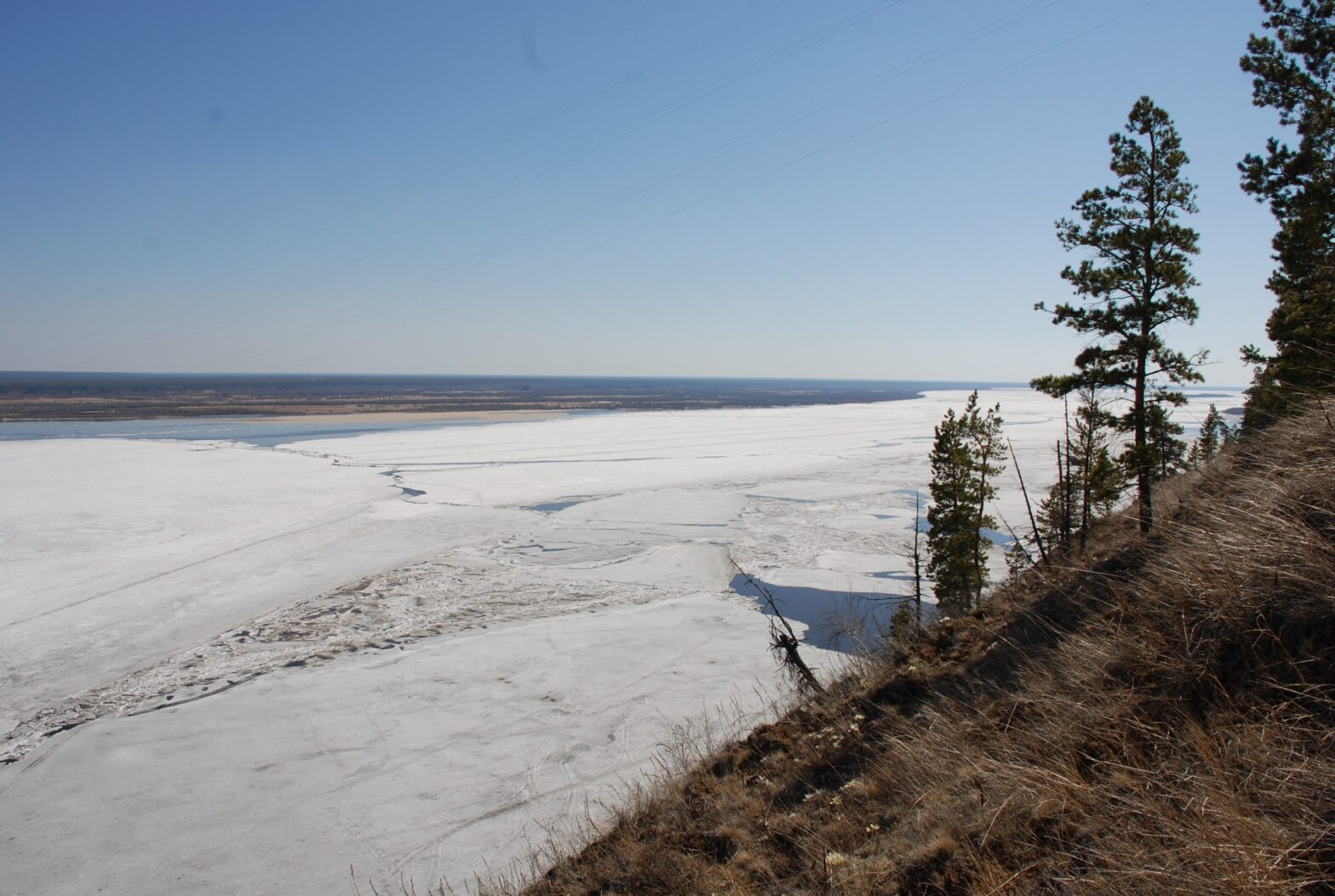 Возможный рост уровня воды из-за ледохода ожидается в Намском районе Якутии