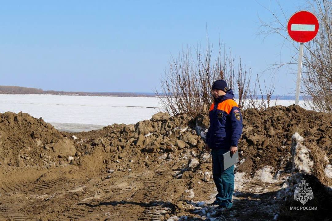 Все ледовые переправы закрыты в Якутии