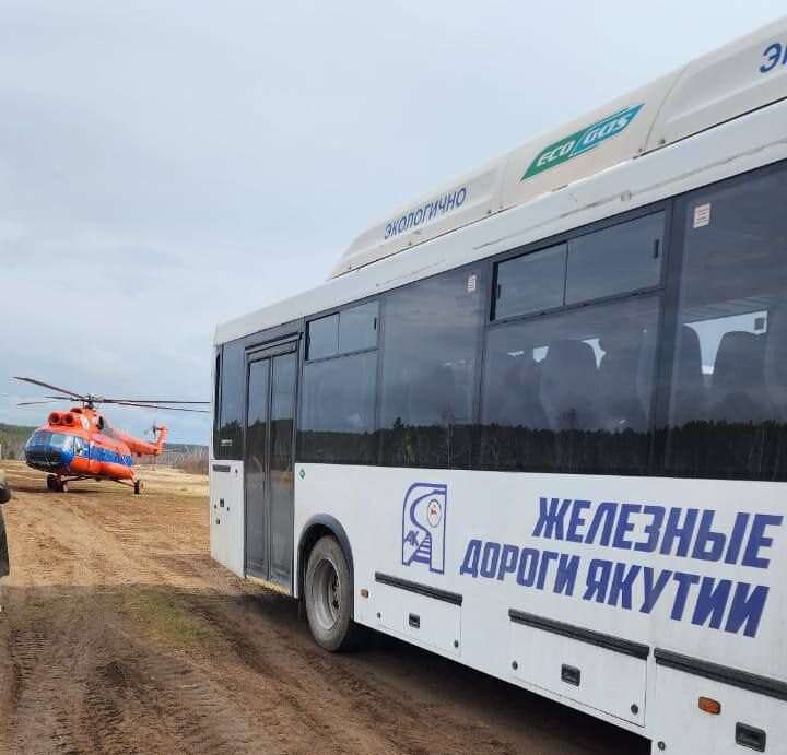 Трансфер пассажиров поезда ЖДЯ через Лену будет выполняться вертолетом