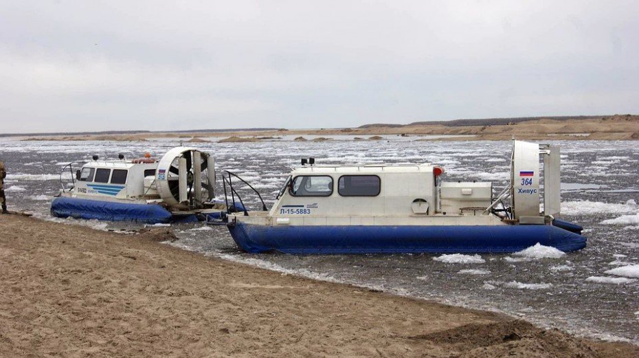 Движение судов на воздушной подушке из Якутска в Нижний Бестях остановили