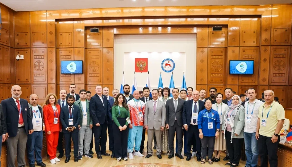 Глава Якутии встретился с руководителями команд-участников Игр «Дети Азии»