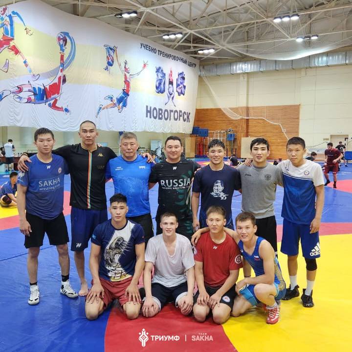 Якутские борцы проходят сборы со сборной России в преддверии первенства Европы