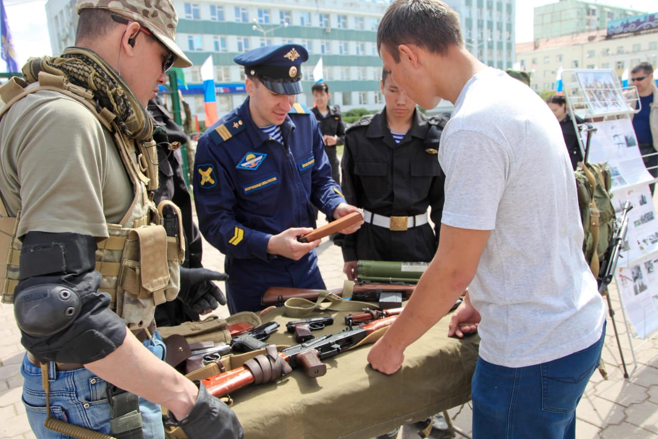 Центр отбора на военную службу по контракту продолжает работу на базе санатория «Абырал»