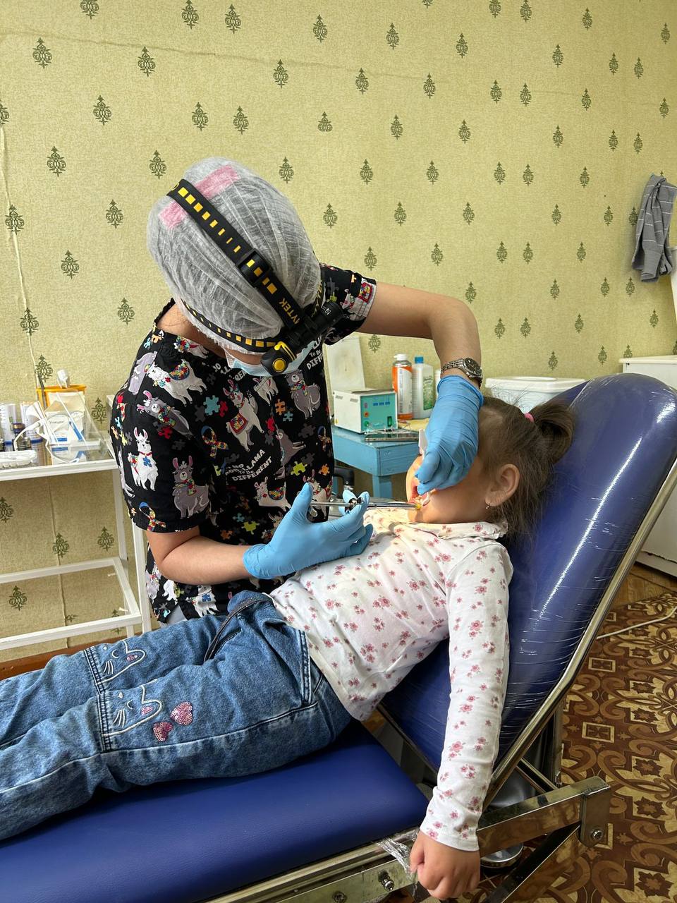 Мобильные доктора: Врачи — стоматологи работают в Булунском районе