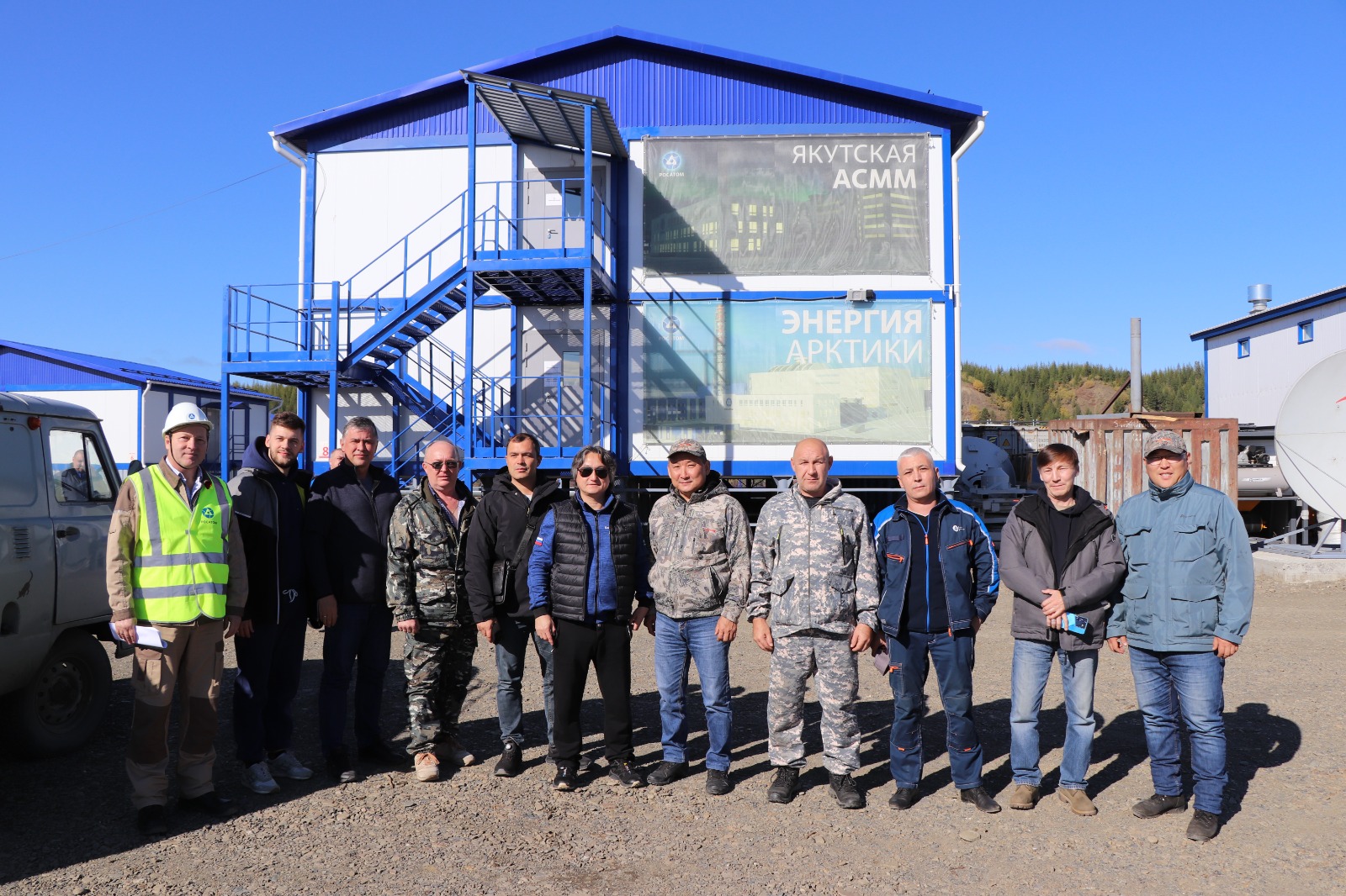 Джулустан Борисов ознакомился с ходом возведения городка строителей атомной станции малой мощности в Усть-Янском районе