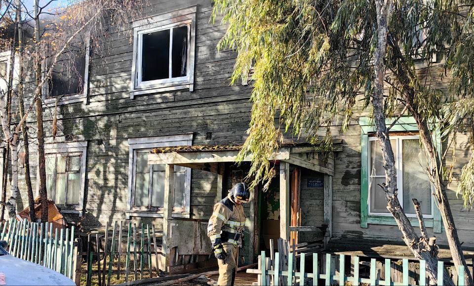 Трое детей погибли при пожаре в Якутске